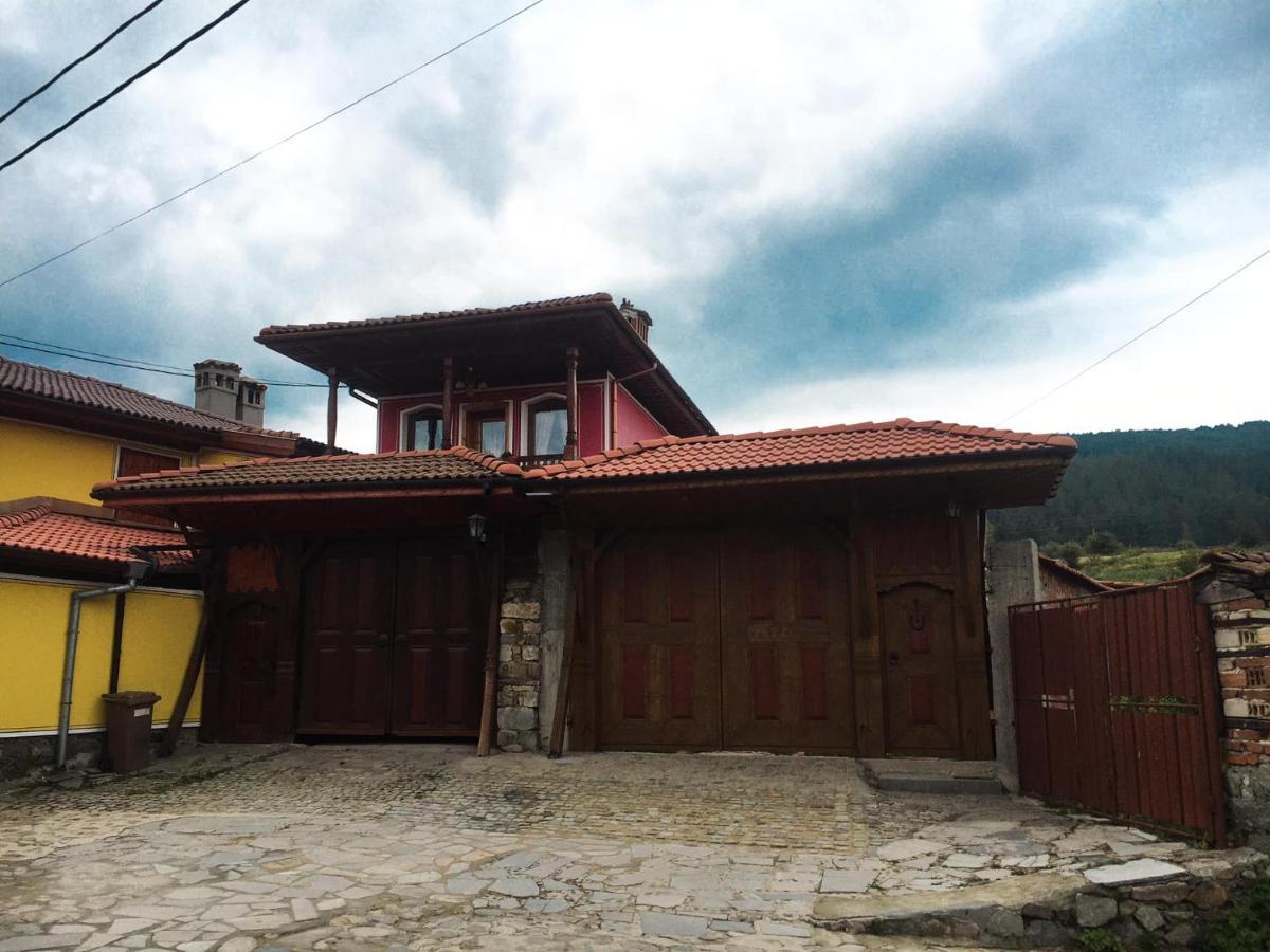 Стаи За Гости Бащино Огнище Koprivsjtitsa Exteriör bild